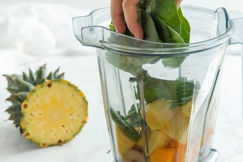 “Everything in the Blender” Green Smoothie