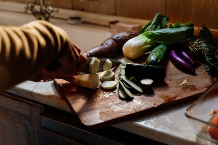 31 Daily Health Hacks To Improve Your Wellbeing