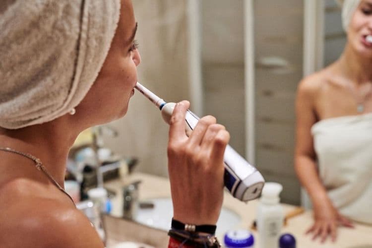 Kick Bad Toothbrushing Habits with 6 Tips for Better Oral Care