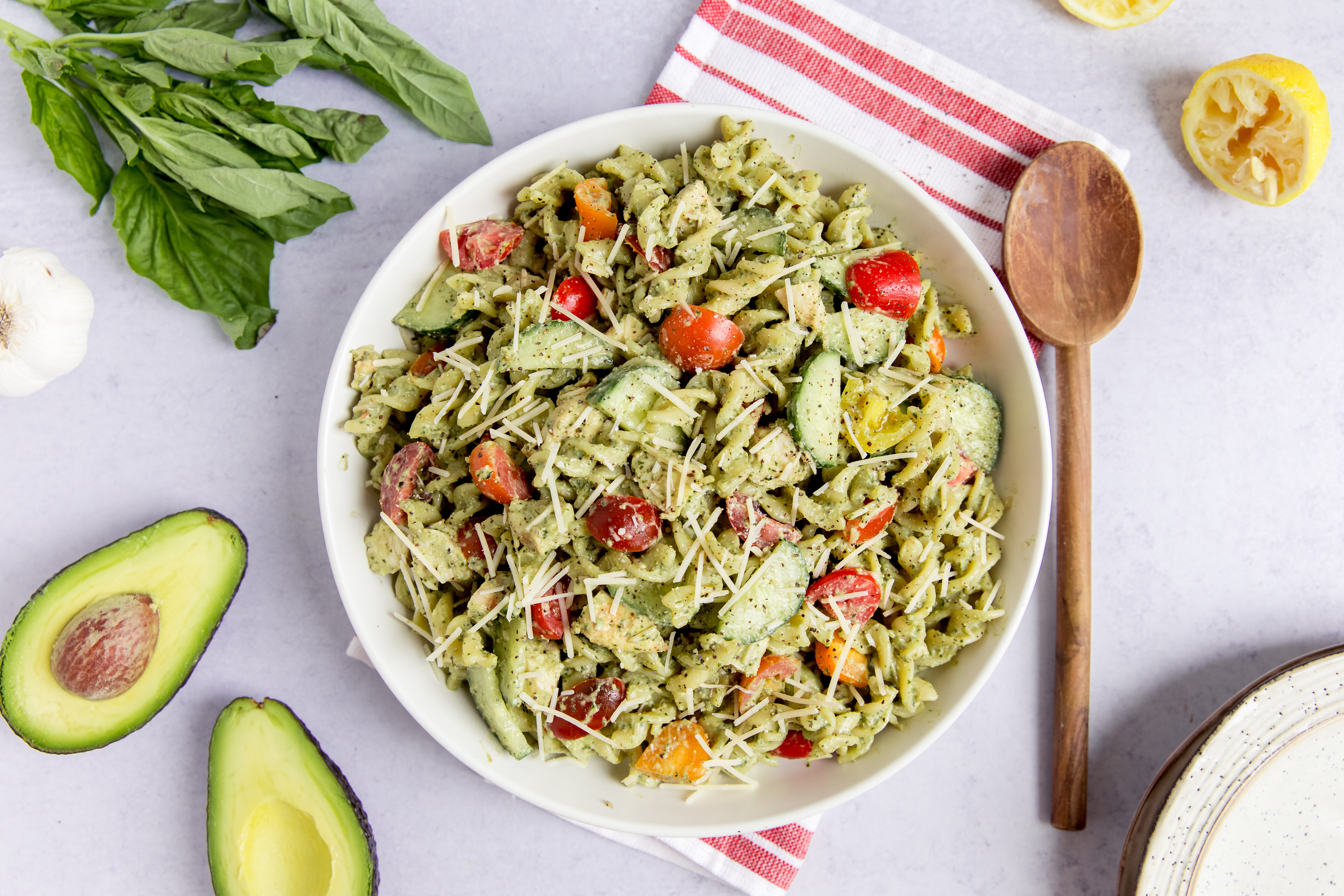 avacado pesto pasta salad